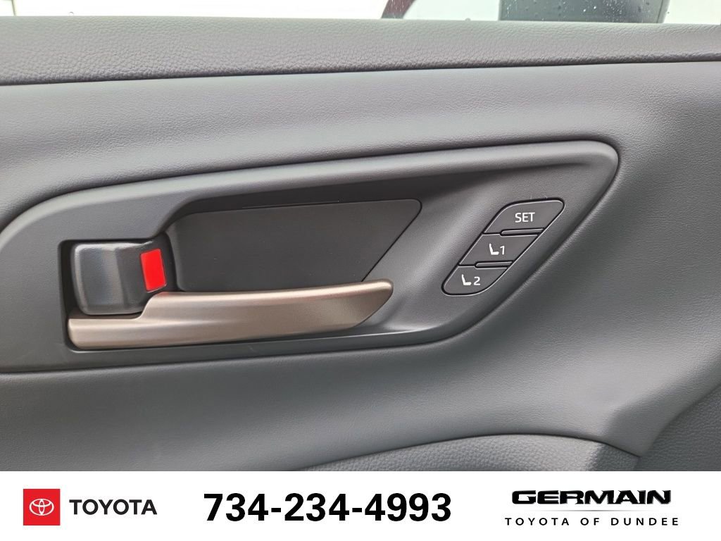 New 2026 Toyota Crown Platinum image 37