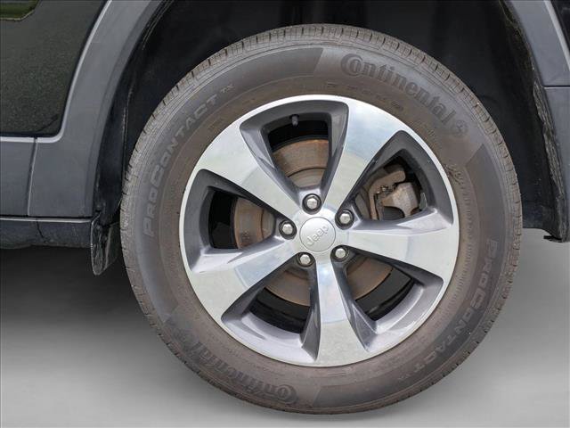Used 2019 Jeep Cherokee Limited AWD/4WD image 24