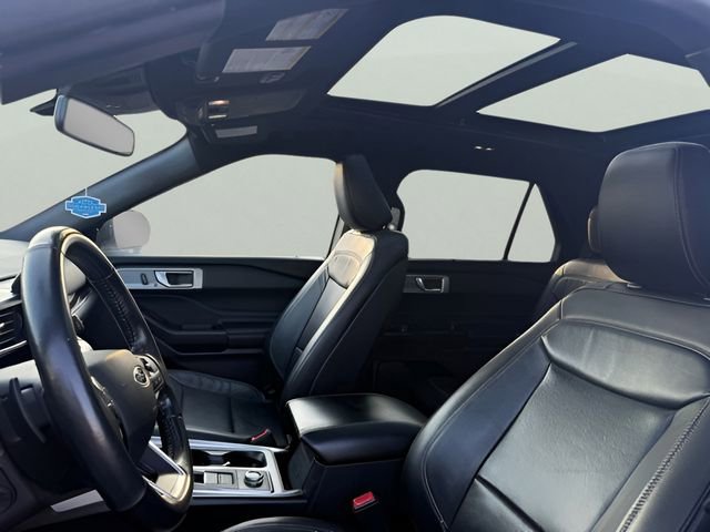 Used 2020 Ford Explorer Limited image 16