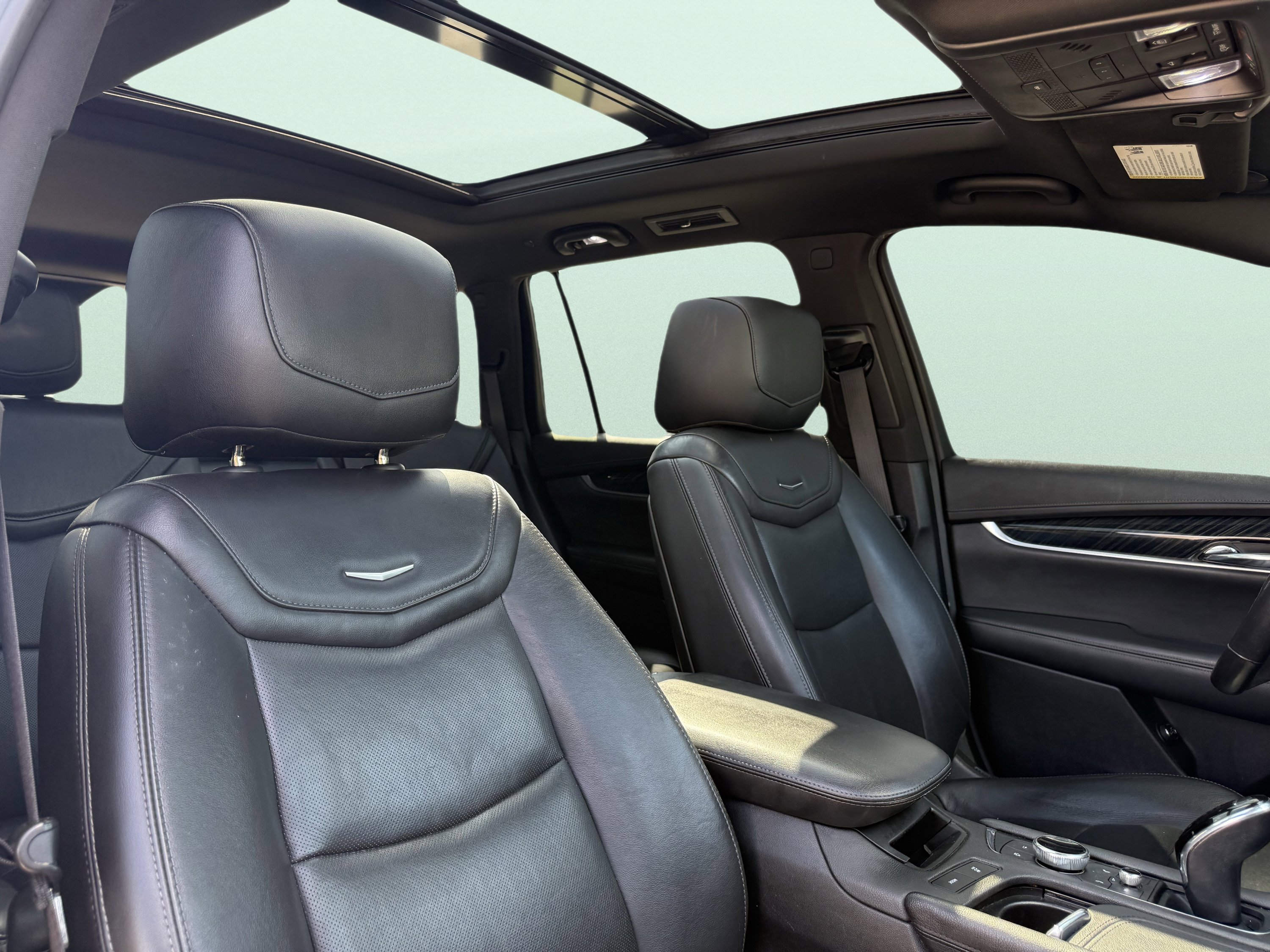 Used 2020 Cadillac XT6 Premium Luxury image 4