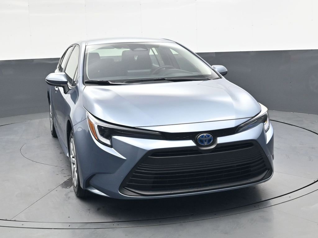 Used 2025 Toyota Corolla LE image 10