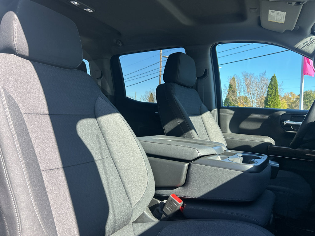 Used 2022 Chevrolet Silverado 1500 LT w/ Safety Package image 17