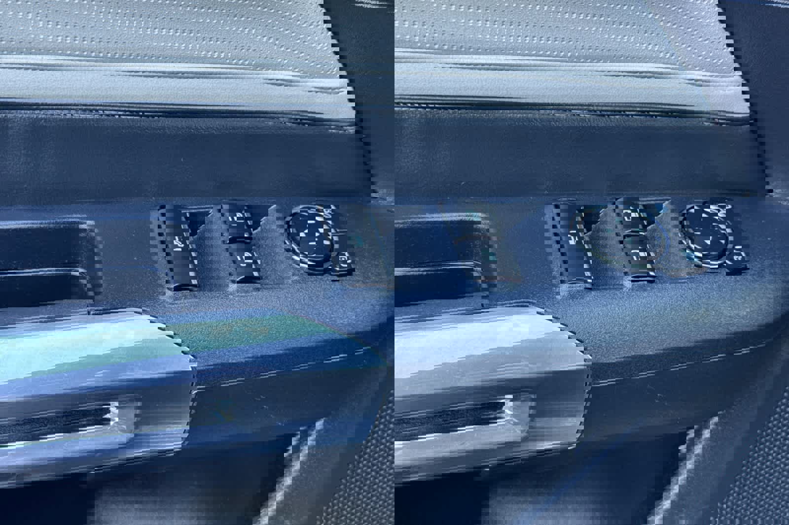 Used 2024 Ford Mustang GT Premium image 13