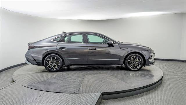 Used 2025 Hyundai Sonata SEL FWD image 9
