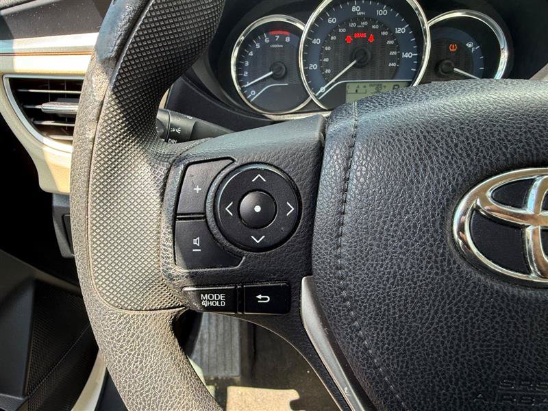 Used 2014 Toyota Corolla LE FWD image 32