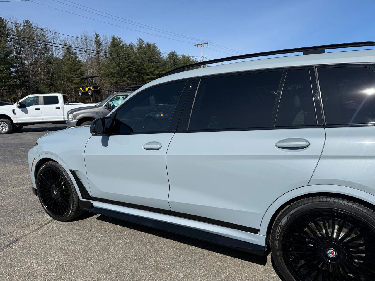 Used 2025 BMW X7 M60i image 8