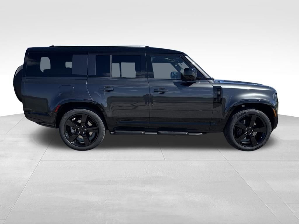 New 2026 Land Rover Defender 130 X-Dynamic SE AWD/4WD image 6