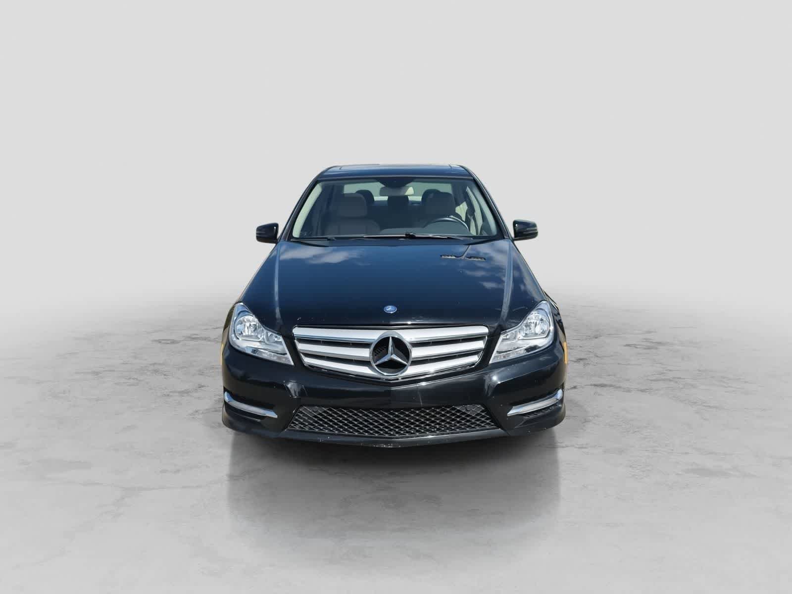 Used 2012 Mercedes-Benz C 300 4MATIC Sedan image 3