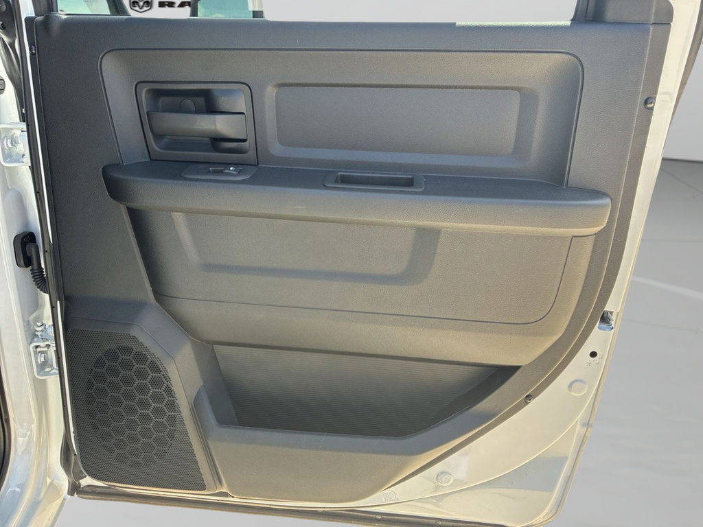 New 2026 RAM 3500 Tradesman AWD/4WD image 38