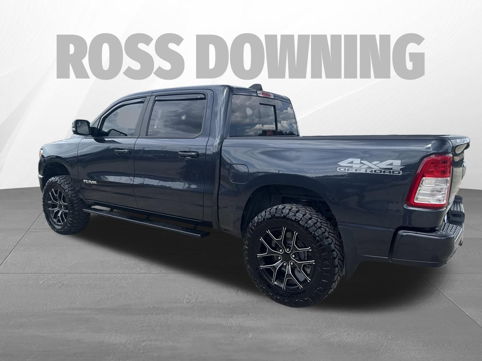 Used 2020 RAM 1500 Big Horn AWD/4WD image 4