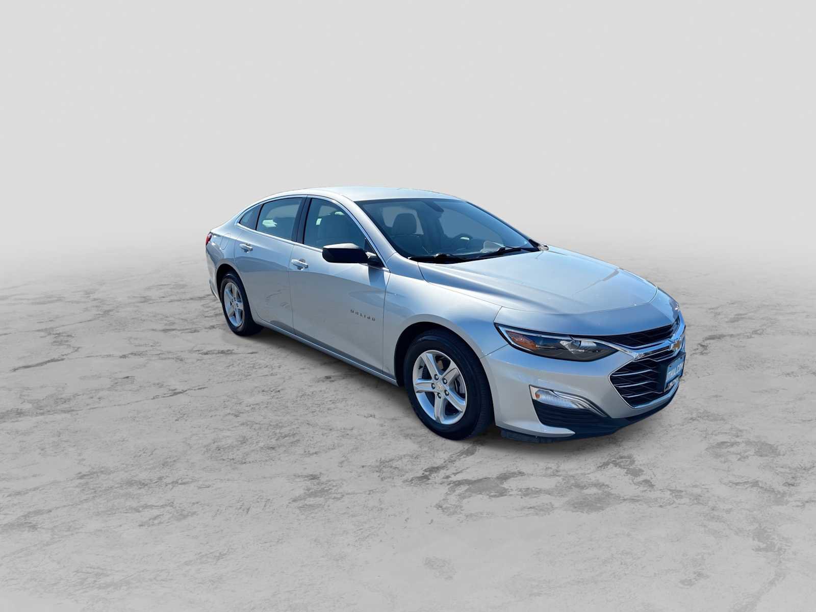 Used 2020 Chevrolet Malibu LS image 2