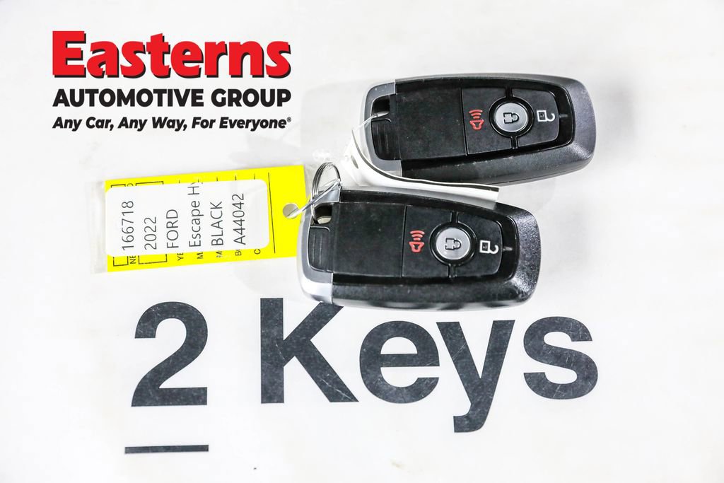 Used 2022 Ford Escape SE image 25