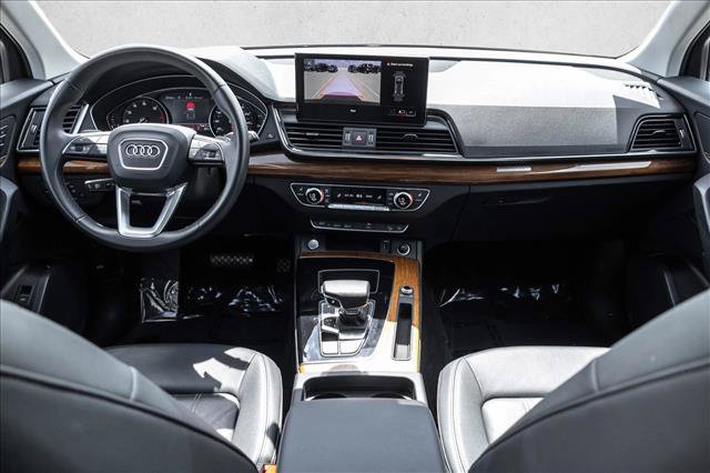 Used 2023 Audi Q5 2.0T Premium w/ Convenience Package AWD/4WD image 20