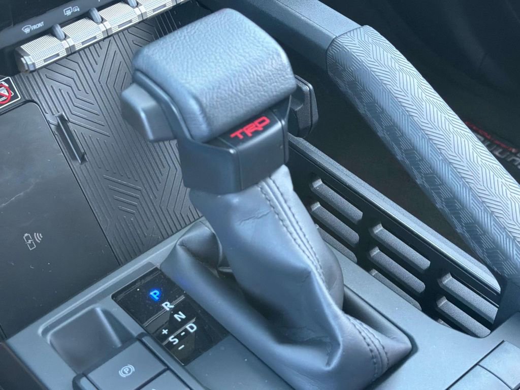 Certified 2025 Toyota 4Runner TRD Off-Road image 17