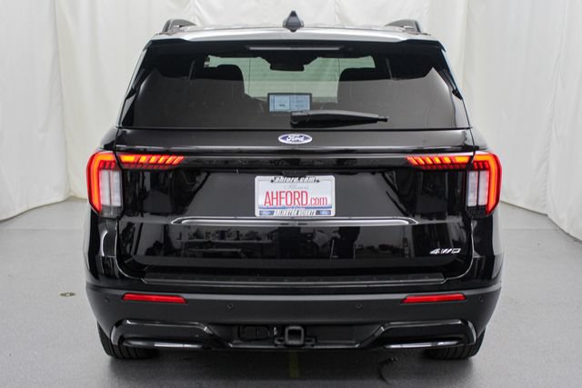 Certified 2025 Ford Explorer ST-Line AWD/4WD image 6