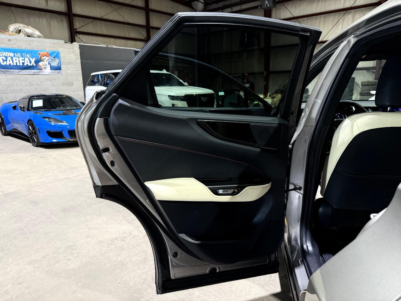 Used 2022 Lexus NX 250 FWD w/ Towing Package (2000 Lbs) image 15