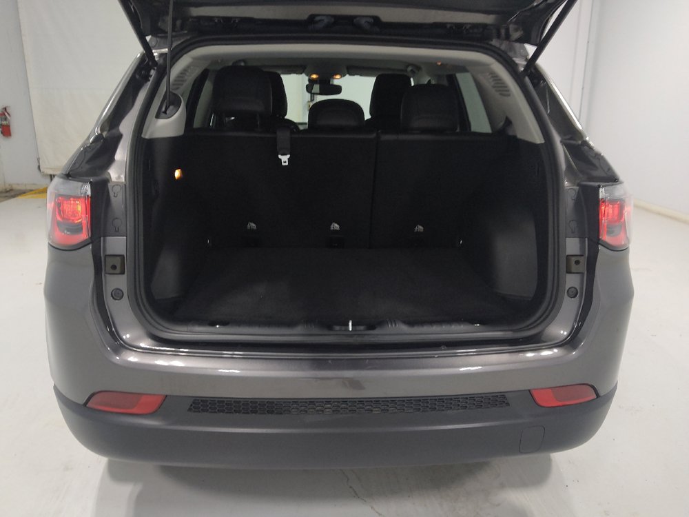 Used 2022 Jeep Compass Latitude w/ Convenience Group AWD/4WD image 29