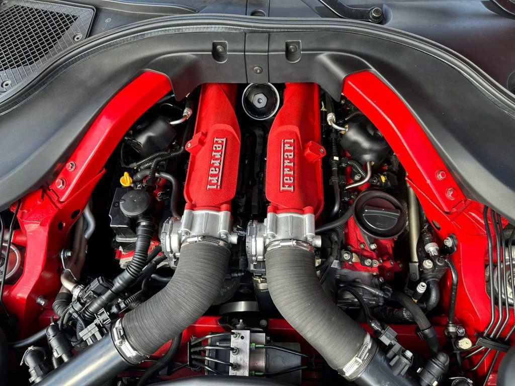 Used 2019 Ferrari Portofino RWD image 13
