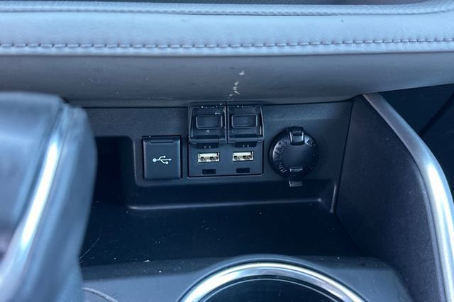 Certified 2021 Toyota Highlander XLE image 43