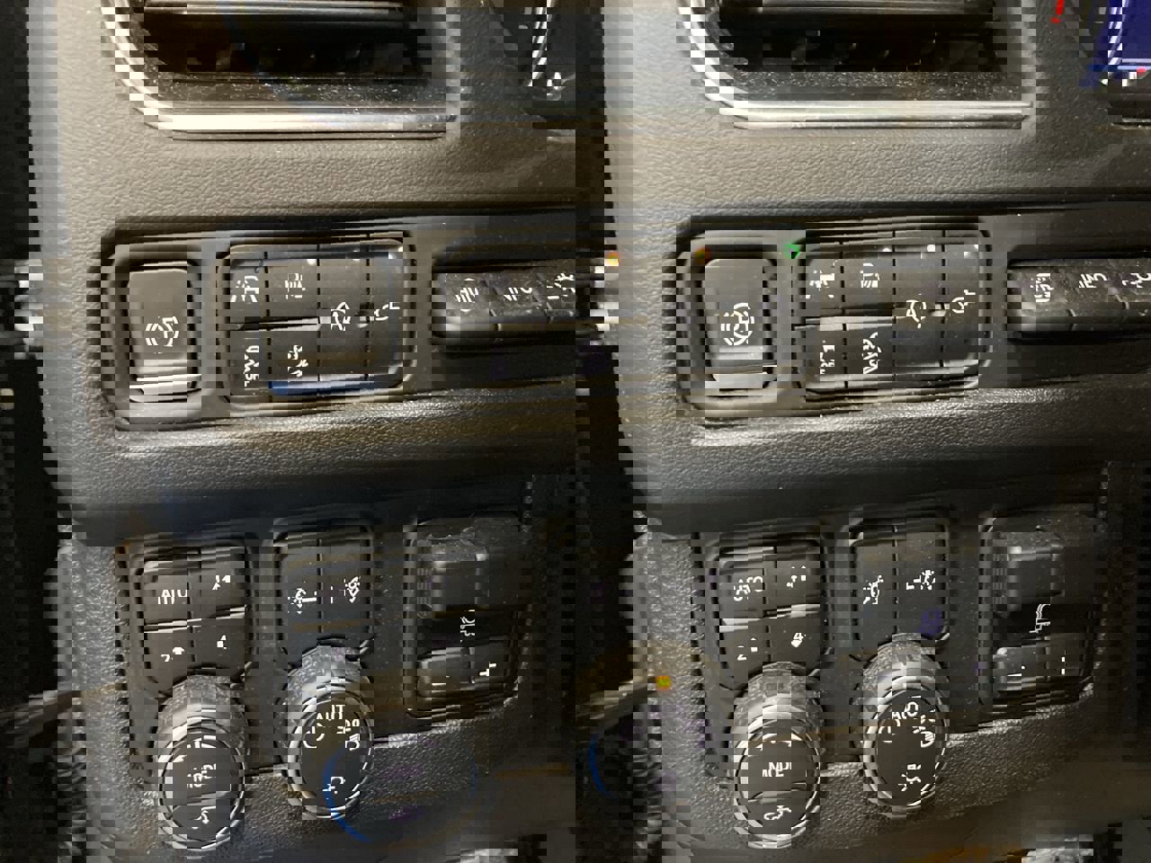 Used 2021 Chevrolet Suburban High Country AWD/4WD image 14