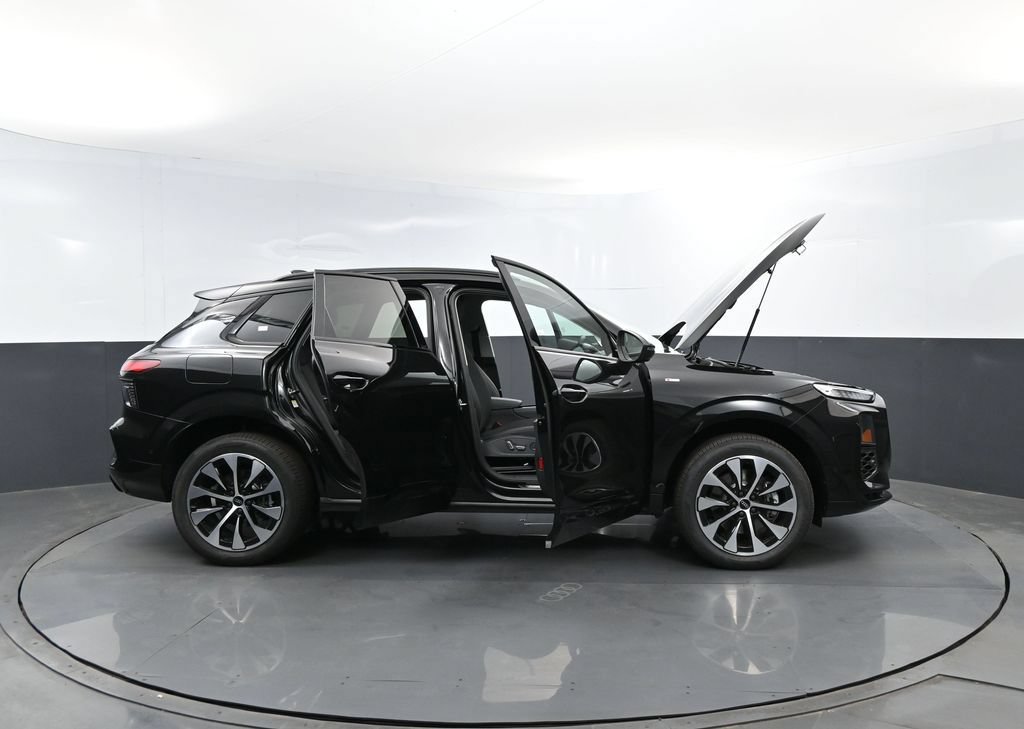 New 2026 Audi Q3 quattro 2.0T AWD/4WD image 32