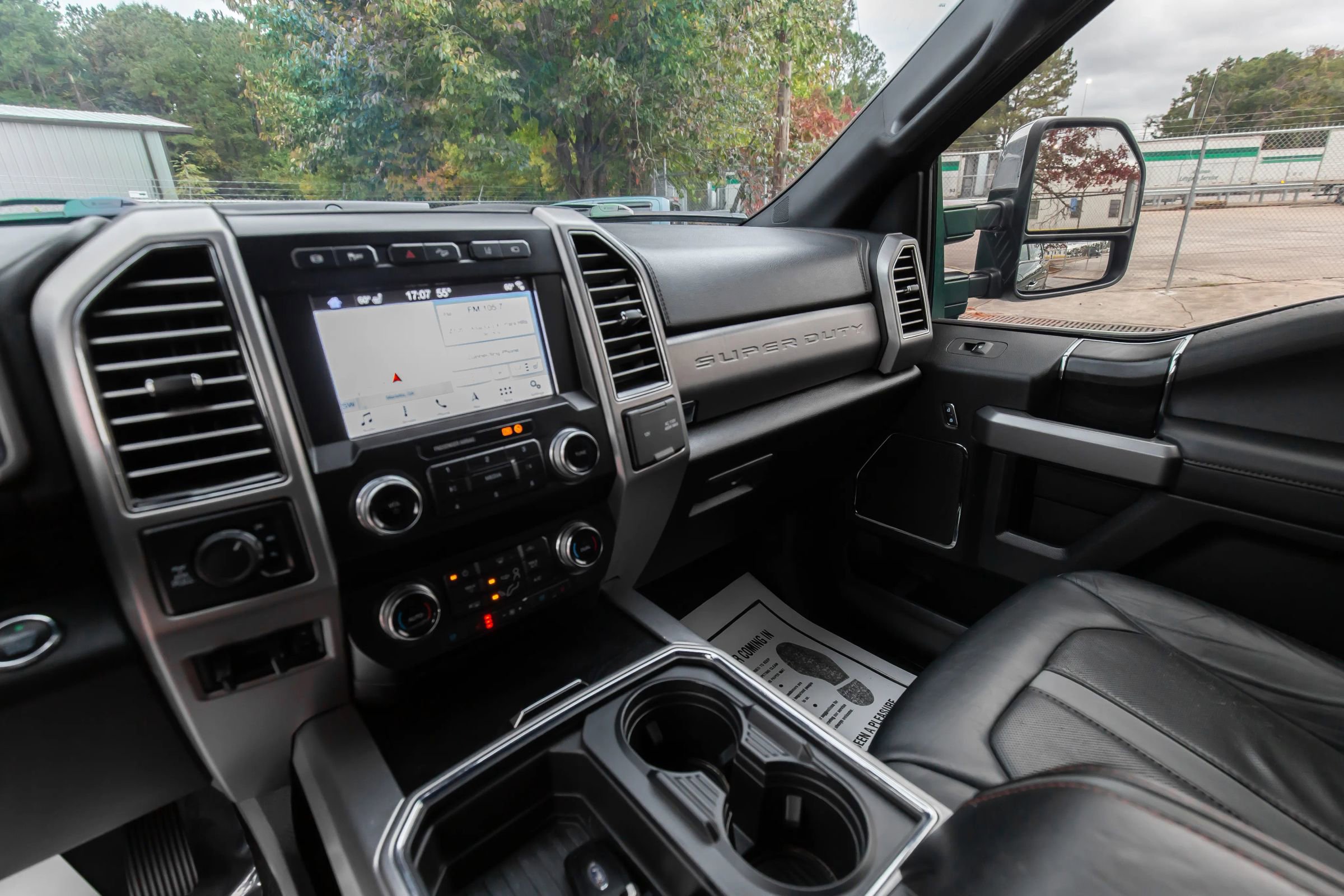 Used 2019 Ford F250 Platinum w/ Platinum Ultimate Package image 17