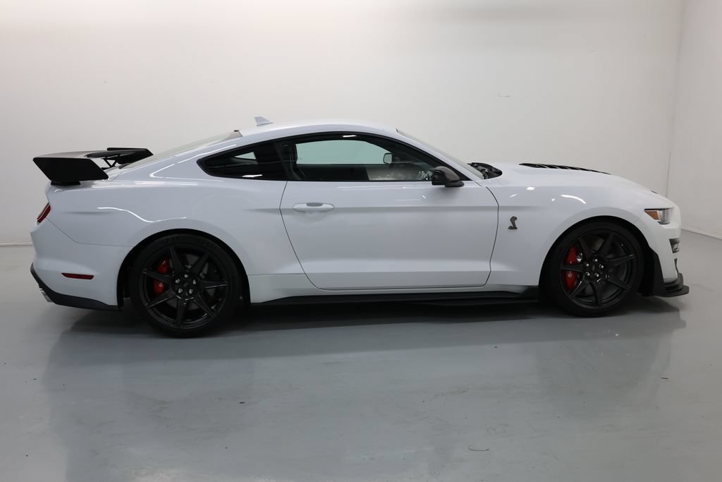 Used 2022 Ford Mustang Shelby GT500 w/ Carbon Fiber Track Pack RWD image 53