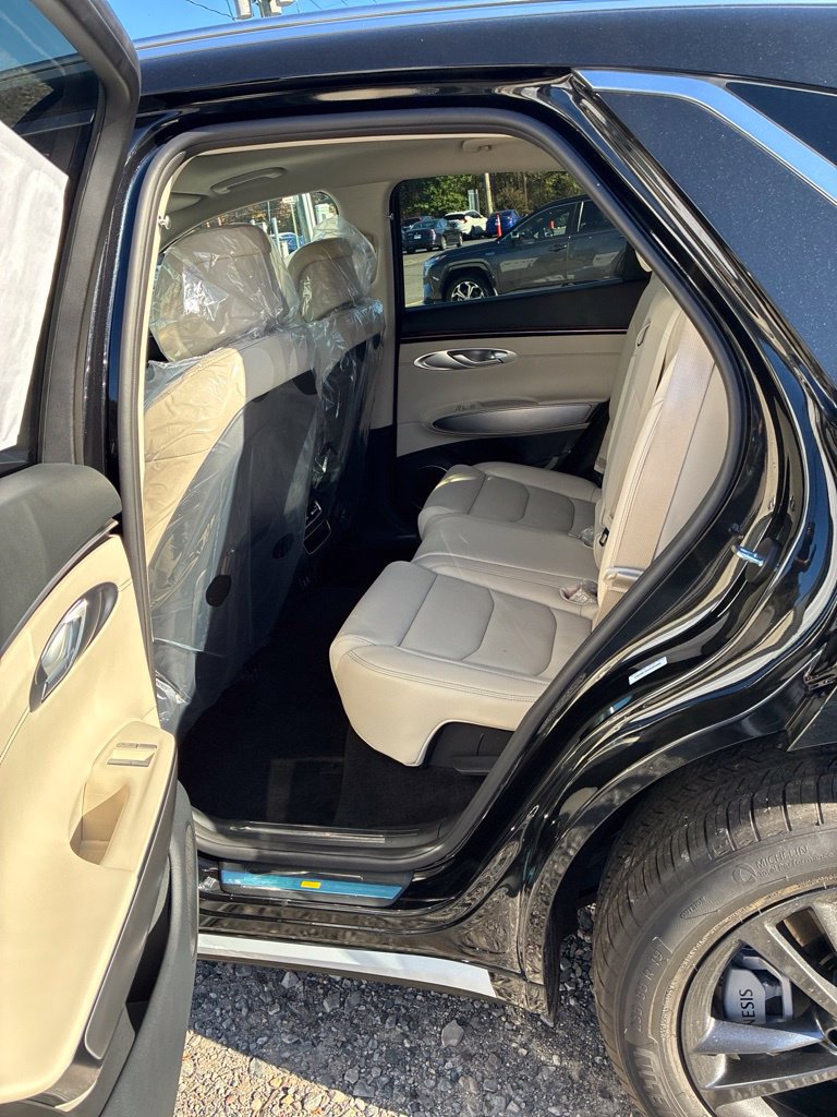 New 2027 Genesis GV70 2.5T Select AWD/4WD image 21