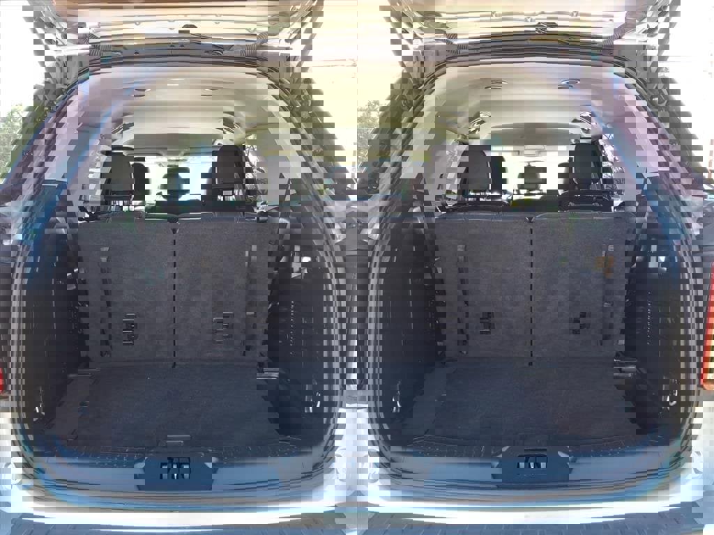 Certified 2023 Ford Explorer XLT w/ Equipment Group 202A image 8