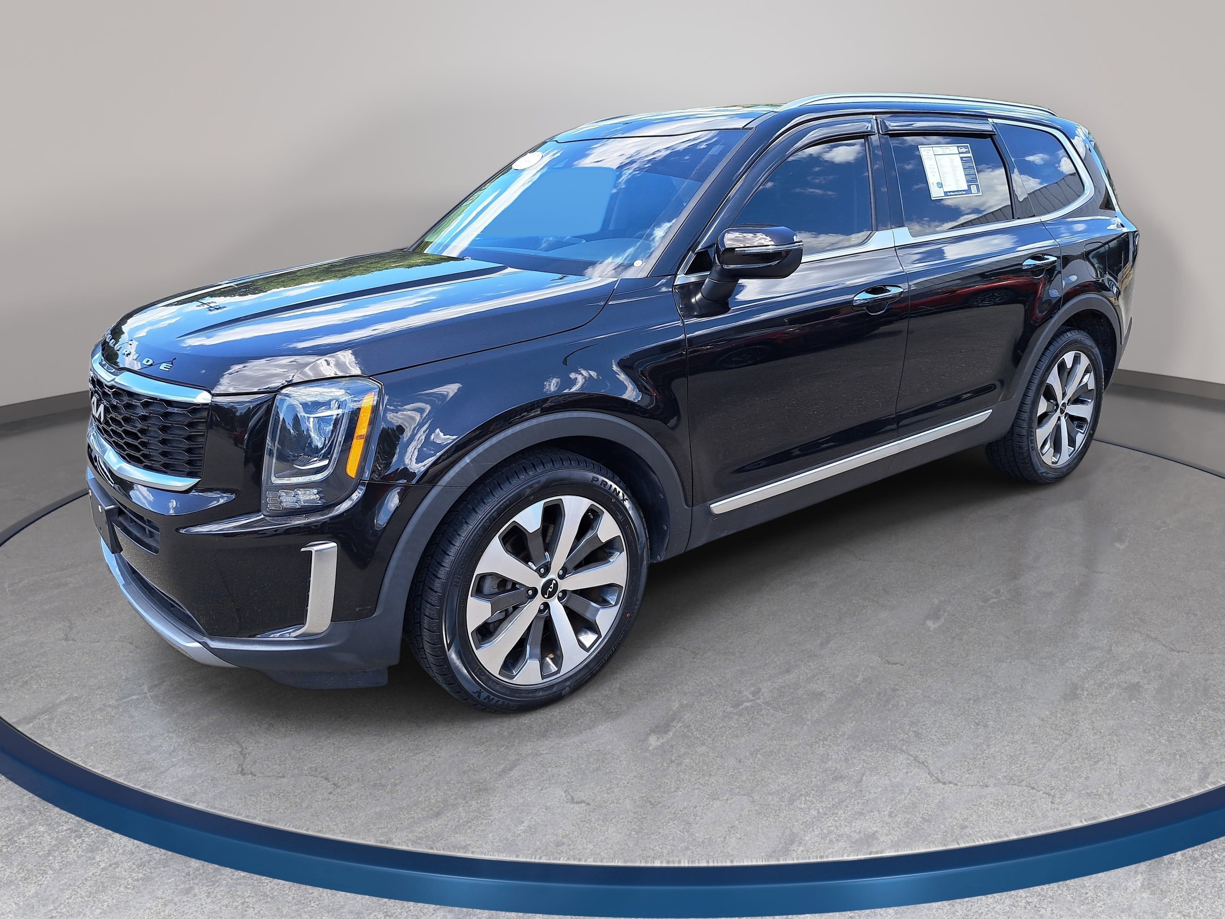 Used 2022 Kia Telluride S AWD/4WD image 1