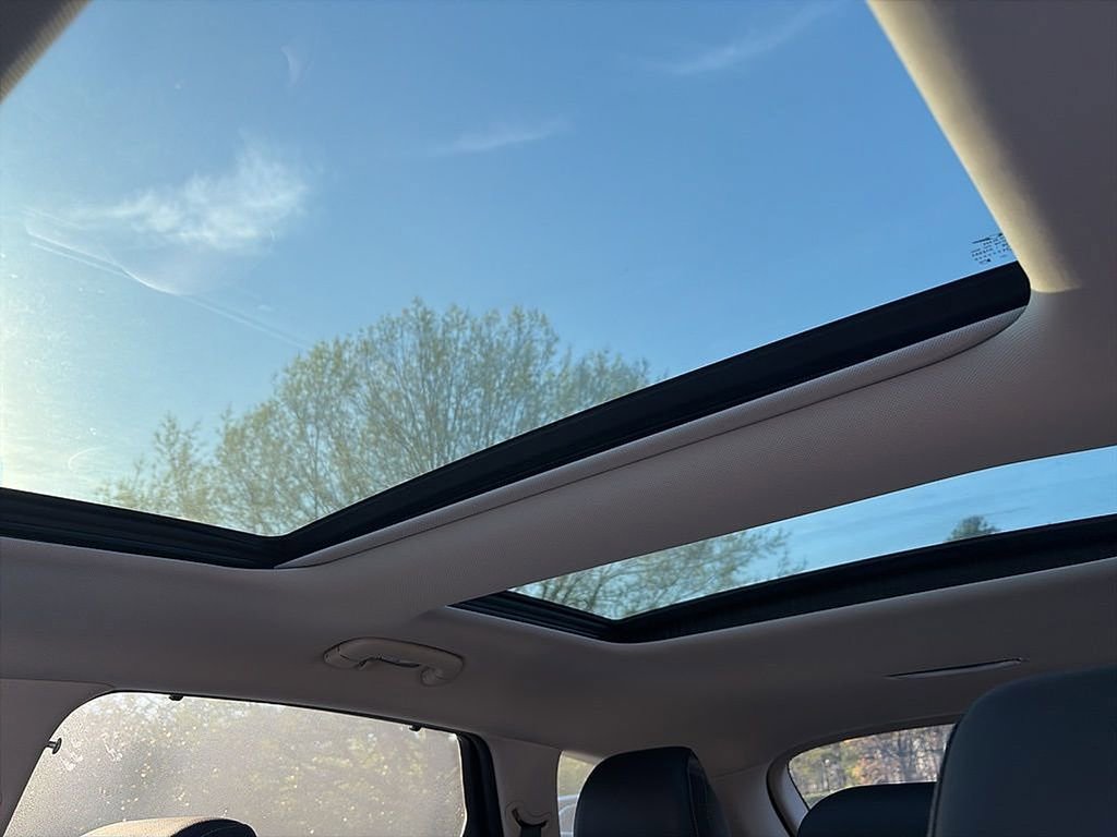 Used 2025 Genesis GV80 2.5T Select image 8