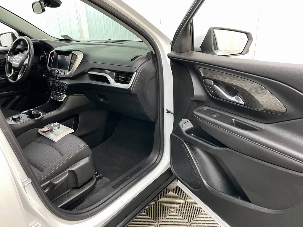 Certified 2022 GMC Terrain SLE w/ Driver Convenience Package image 34