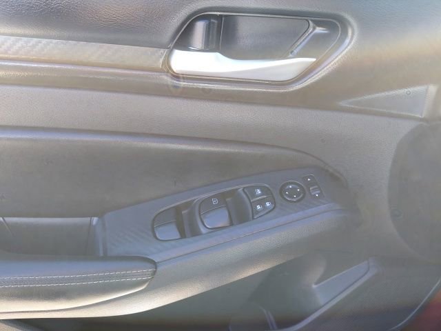 Used 2025 Nissan Altima 2.5 SV image 15