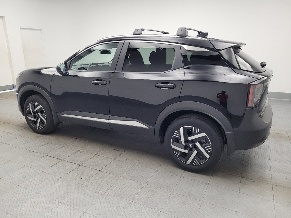 Used 2025 Nissan Kicks SV w/ SV Premium Package FWD image 3