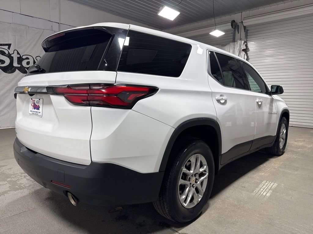 Used 2023 Chevrolet Traverse LS AWD/4WD image 7