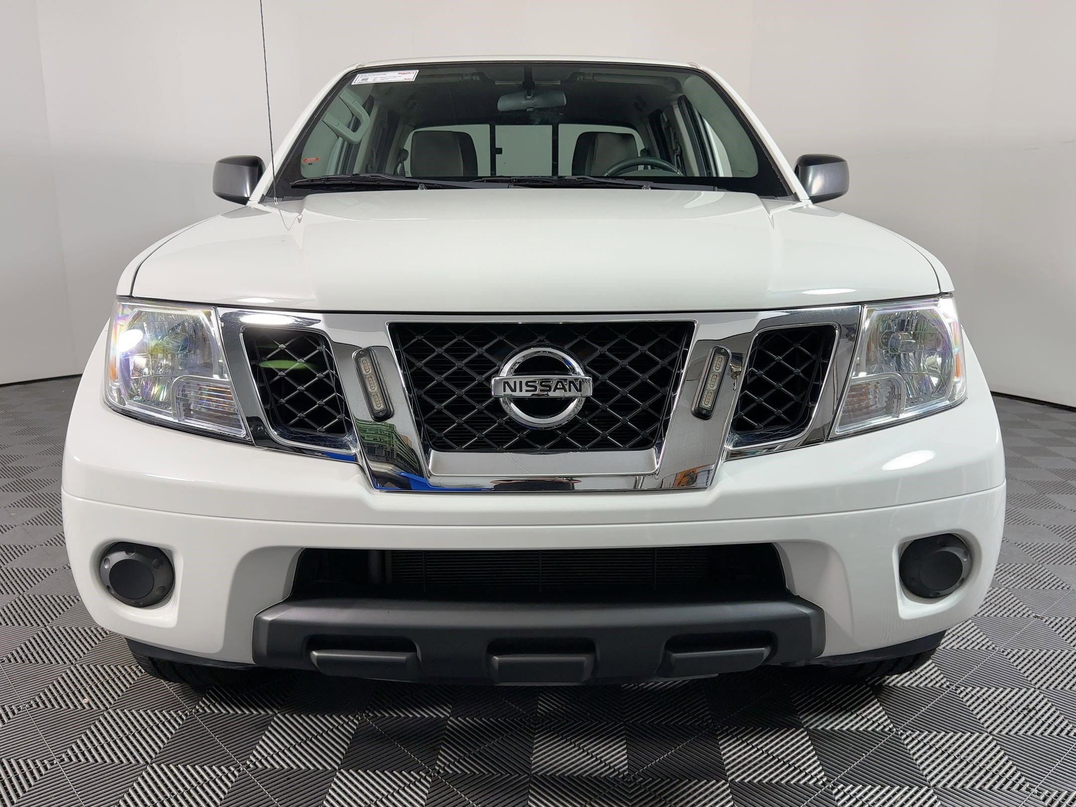 Used 2021 Nissan Frontier SV image 5