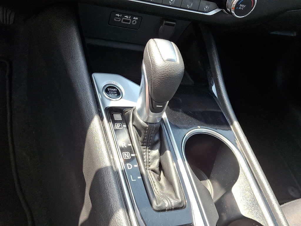 Used 2024 Nissan Altima 2.5 SV FWD image 27