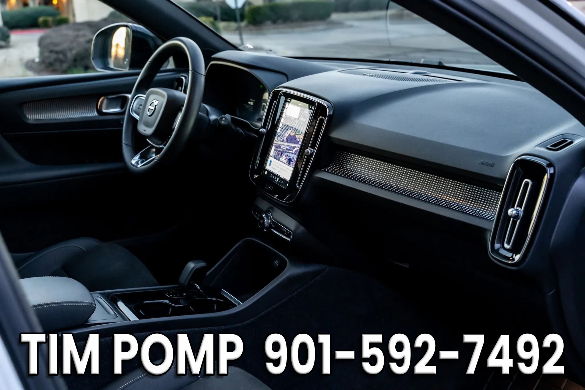 Used 2022 Volvo XC40 P8 Recharge Ultimate image 18