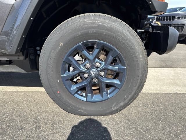 New 2026 Jeep Gladiator Sport AWD/4WD image 28