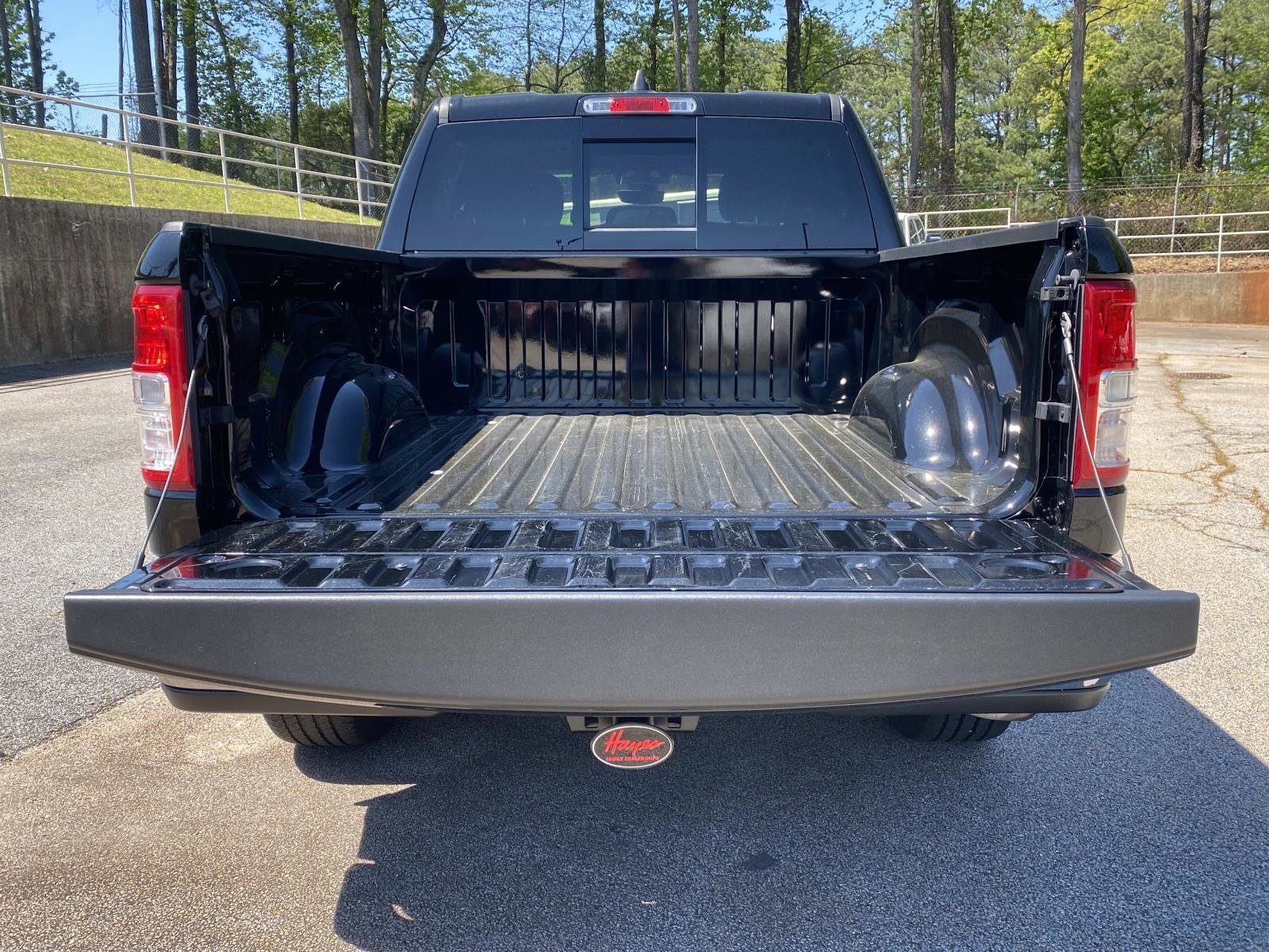 Used 2023 RAM 1500 Big Horn AWD/4WD image 7