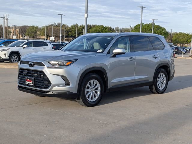 Used 2024 Toyota Grand Highlander XLE image 10