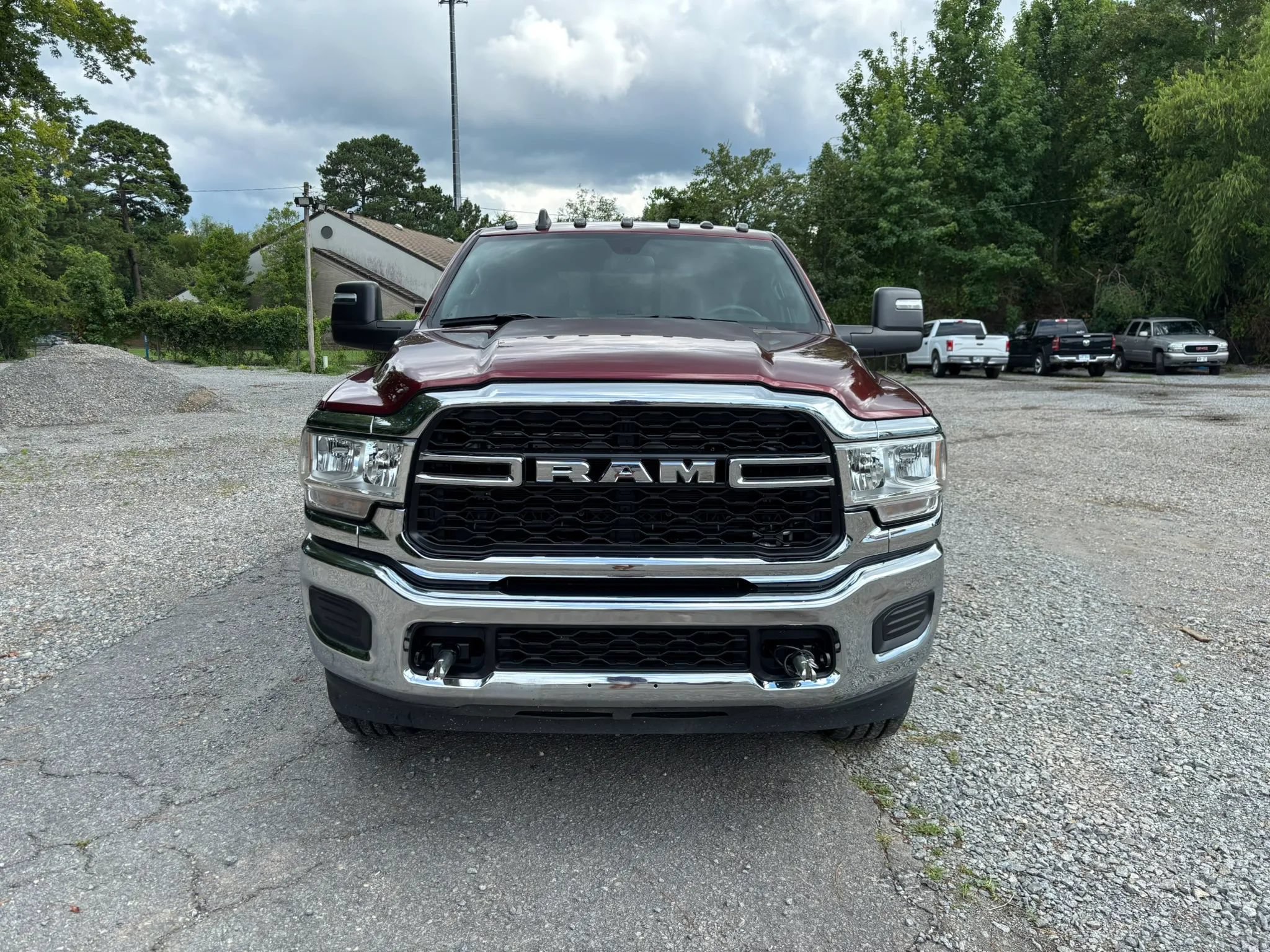 Used 2024 RAM 2500 Tradesman w/ Chrome Appearance Group AWD/4WD image 8