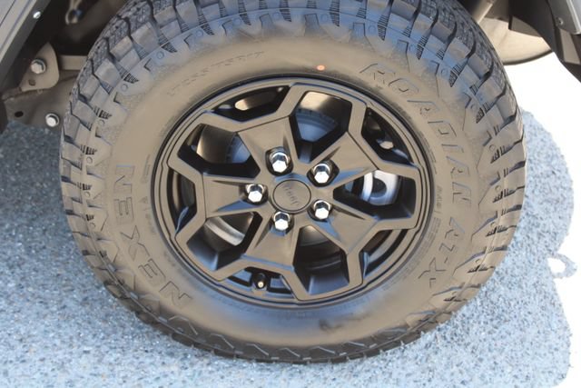 Used 2023 Jeep Wrangler Unlimited AWD/4WD image 12