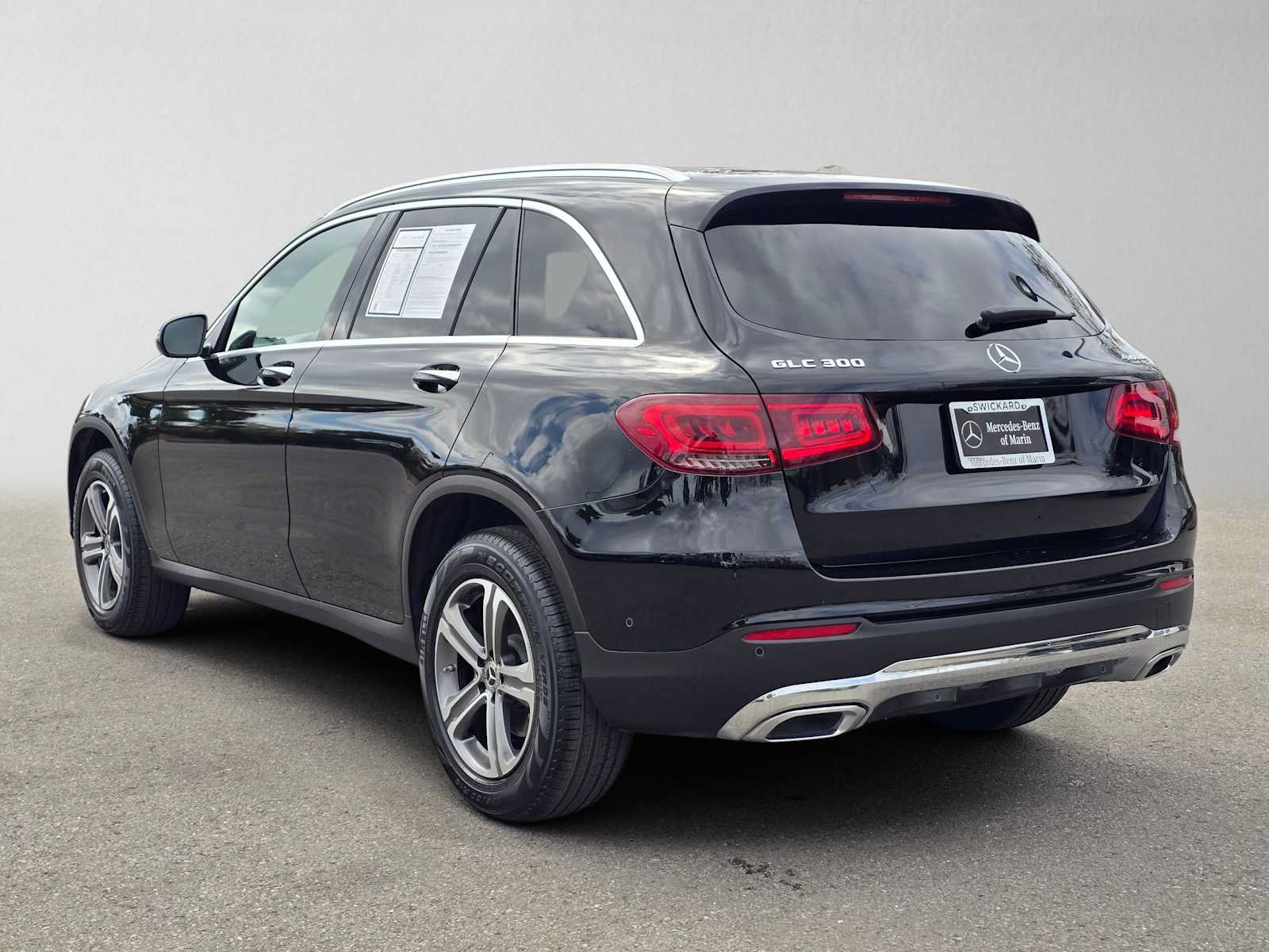 Used 2021 Mercedes-Benz GLC 300 4MATIC image 5