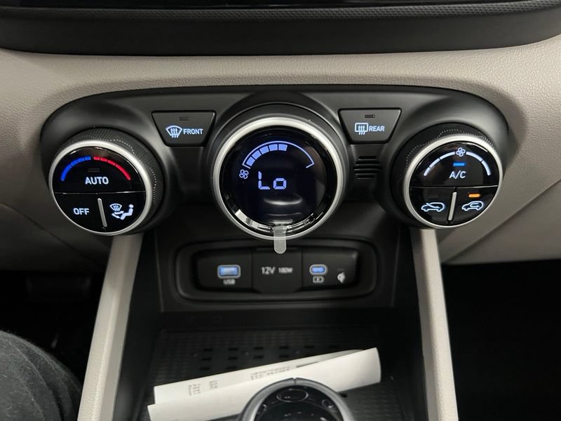 New 2026 Hyundai Venue SEL FWD image 29