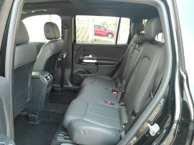 Used 2024 Mercedes-Benz GLB 250 w/ Exclusive Package image 20