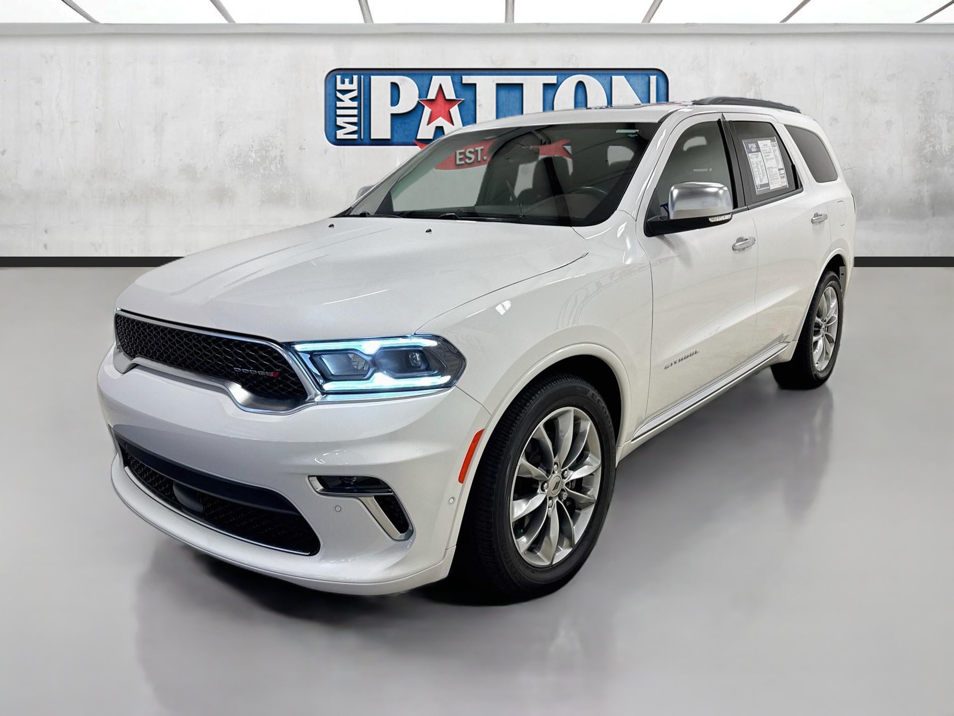 Used 2021 Dodge Durango Citadel w/ Premium Entertainment Group RWD image 3