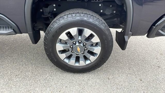 Used 2024 Chevrolet Silverado 2500 Custom w/ Custom Value Package AWD/4WD image 31