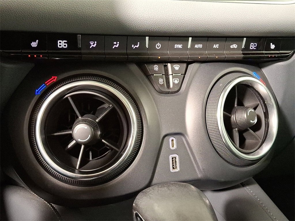 Used 2019 Chevrolet Blazer LT w/ Sun and Wheels Package image 18