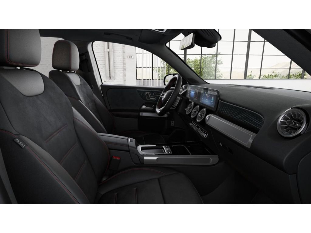New 2026 Mercedes-Benz GLB 250 4MATIC image 4
